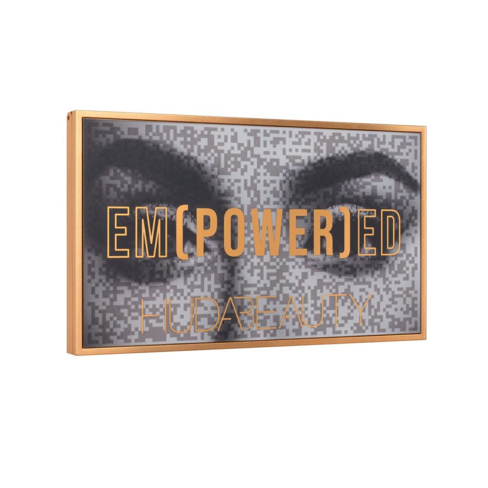 18 Shade Eyeshadow Palette USA