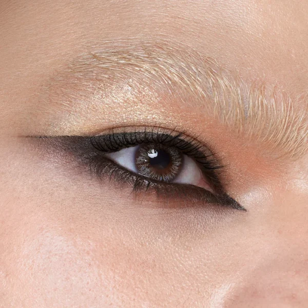 Huda Beauty Empowered Eyeshadow Palette