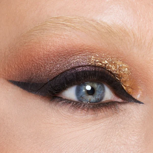 Huda Beauty Empowered Eyeshadow Palette