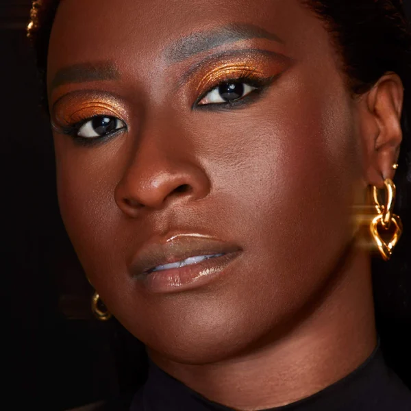 Huda Beauty Empowered Eyeshadow Palette